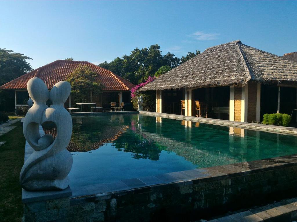 Jepara Marina Beach Bungalows 외부 사진